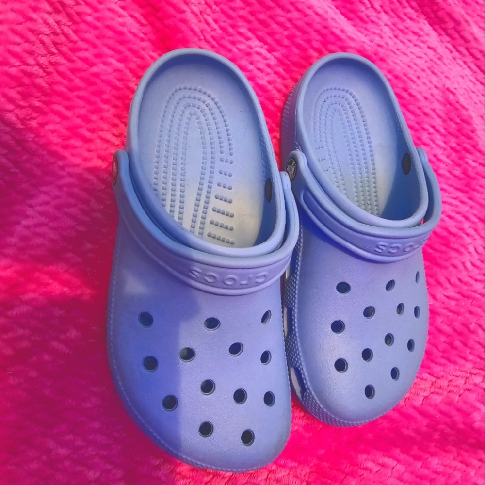 Crocs size 8w